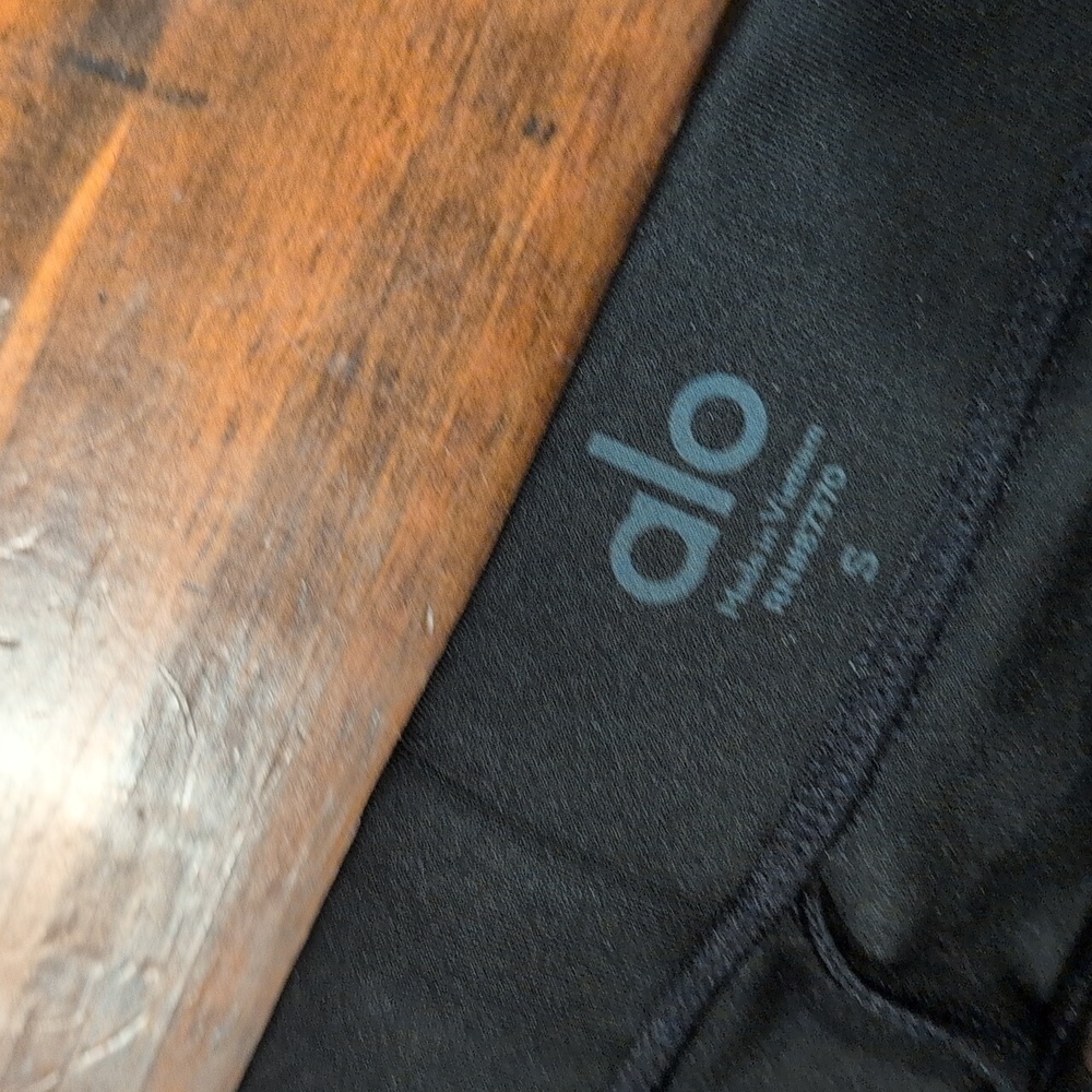 Alo Thrill Seeker Leggings - Picture 6 of 9